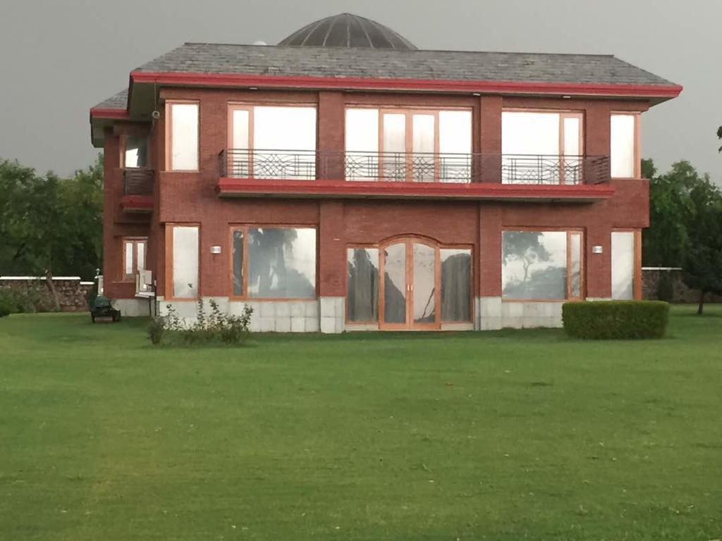 Jain Farms Hotel Gurgaon Exterior foto